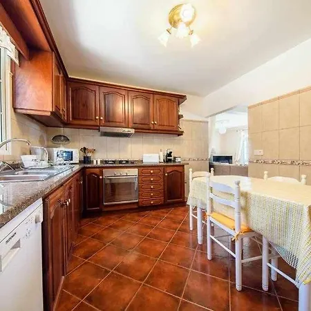 Casa Do Tornadouro By Mth *